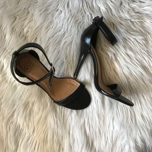 Black sandal heel